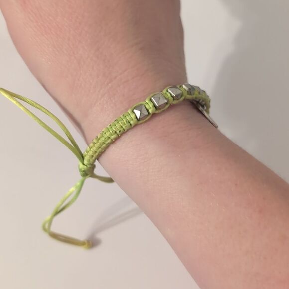 829 Lime Green Strand Silver Beaded Adjustable Slider Bracelet with Silver Charm - Picture 2 of 4